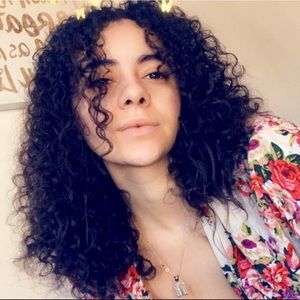 Meet your Posher, Mitzi